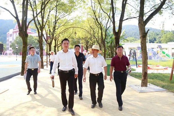 南昌市湾里管理局筹备工作领导小组组长于立