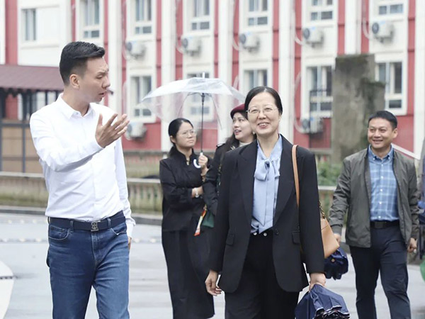 切磋琢磨促发展 互学共鉴行致远——赣州蓉